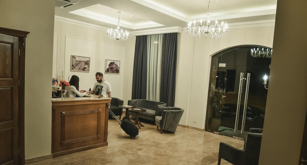 Boulevard Hotel Jereván Kültér fotó